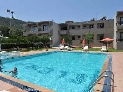 Hotel Santa Helena 3*